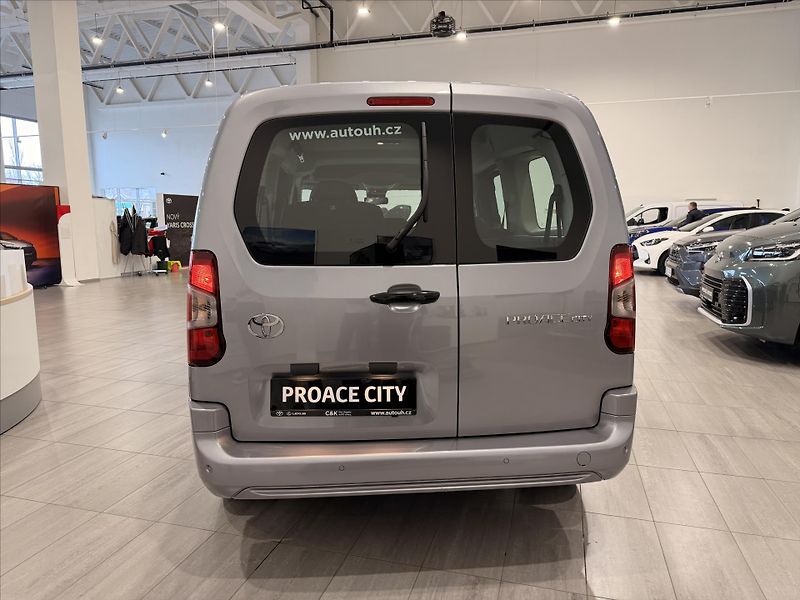 Toyota ProAce City Verso (2025) 1,5 Diesel (130hp)  8AT LWB 7M - fotka 3 z 9