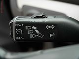 Volkswagen Golf (2010) 1.6TDi, Highline, DSG - náhled 12