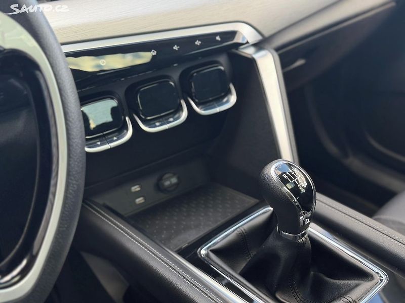 BAIC X35 ALL IN 1,5T 100 kW - fotka 12 z 16