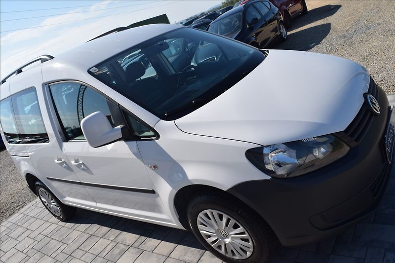 Volkswagen Caddy 1,6 TDI 77KW BEZ KOROZE - fotka 4 z 48