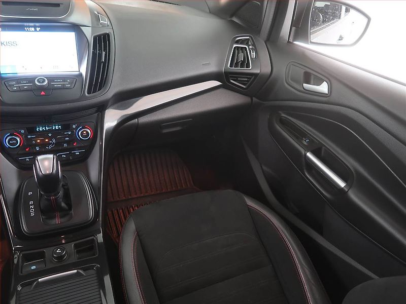 Ford Kuga (2018) ST-Line 1.5 EcoBoost, 4X4 - fotka 8 z 21