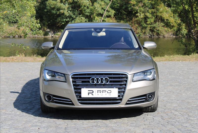 Audi A8 4.2 TDI/V8/Design-Selection/CZ - fotka 4 z 49