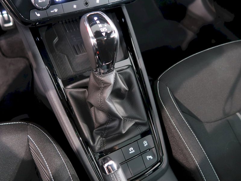 Škoda Scala (2025) MONTE CARLO 1.5TSI 110KW DSG Z - fotka 32 z 40