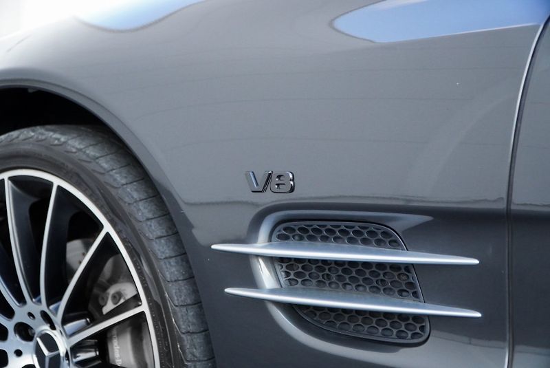 Mercedes-Benz SL 500 V8 - fotka 34 z 36