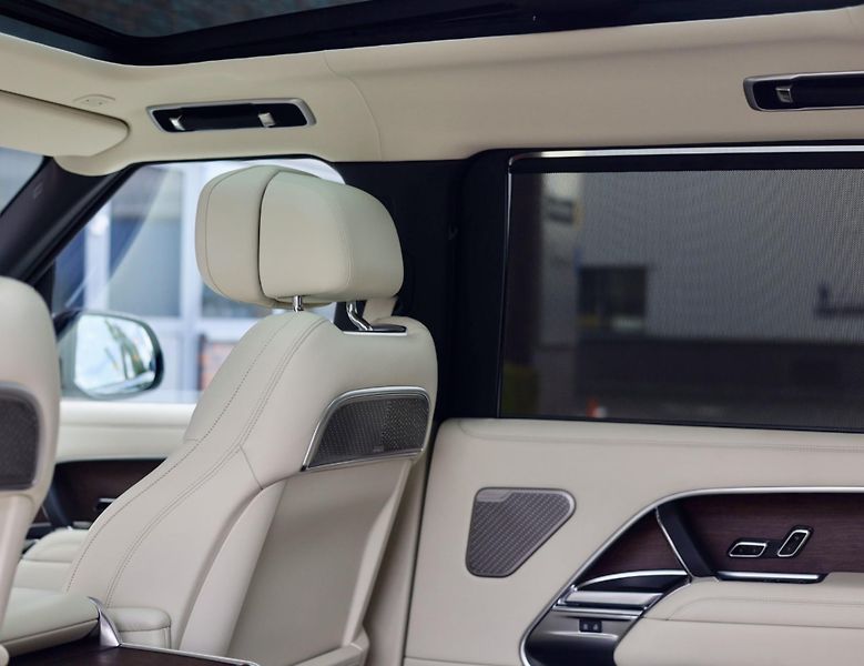 Land Rover Range Rover (2024) P460e Autobiography LWB - fotka 35 z 50