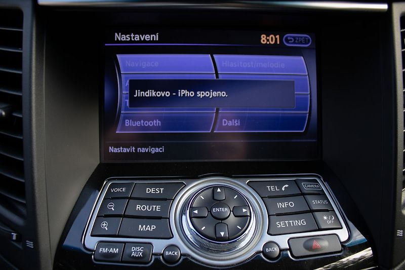 Infiniti QX70 Verze S, servisované, DVB-T - fotka 29 z 53