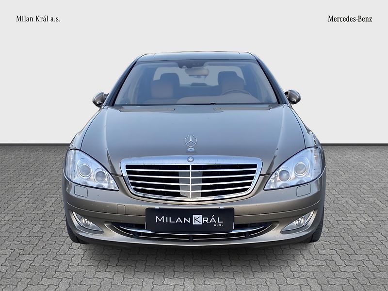 Mercedes-Benz Třídy S S 600 V12 - fotka 8 z 28