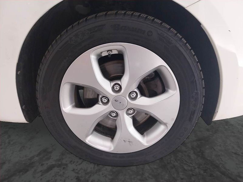 Kia Carens (2016) 1.6 GDI, Serv.kniha, Tempomat - fotka 15 z 18