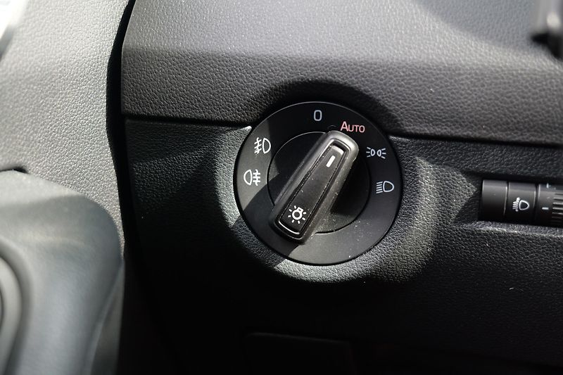 Škoda Octavia 1.4 TSI Tažné Tempomat R17 Alu - fotka 19 z 26