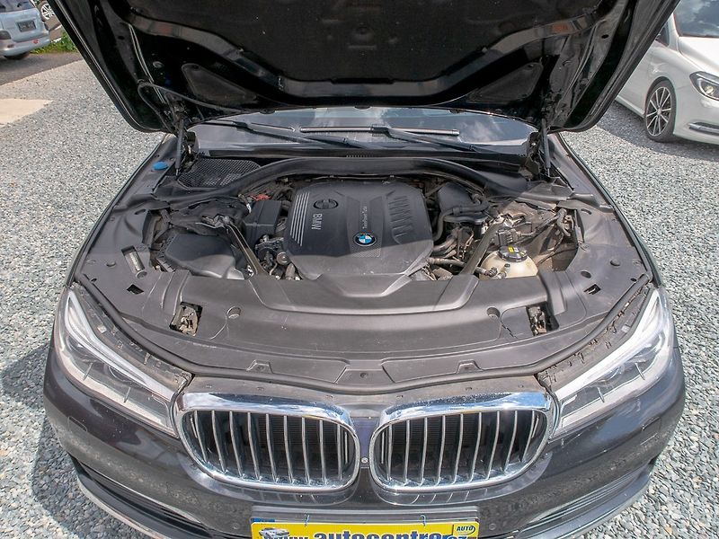 BMW Řada 7 (2018) ČR 740D 235KW 4x4 - fotka 56 z 60