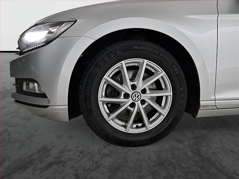 Volkswagen Passat (2014) Comfortline 2.0 TDI, Tempomat - fotka 15 z 17