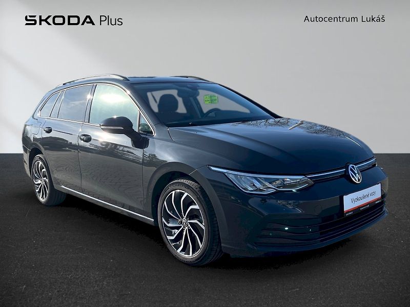 Volkswagen Golf (2022) Variant 1,0TSi 81kW Life 6G - fotka 11 z 33