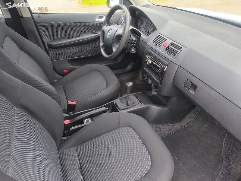 Škoda Fabia 1,9SDI,PĚKNÁ,TZ,1MAJ45L - fotka 8 z 19