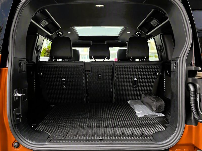 Land Rover Defender (2026) 110 D250 X-DYNAMIC HSE - fotka 5 z 30