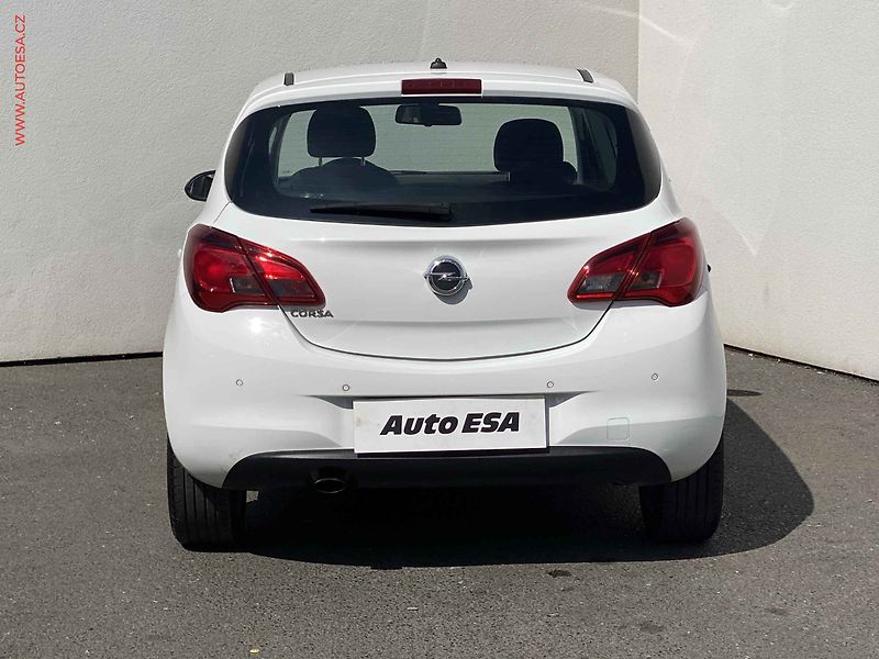 Opel Corsa (2019) 1.4 120, Edition, kamera - fotka 5 z 17