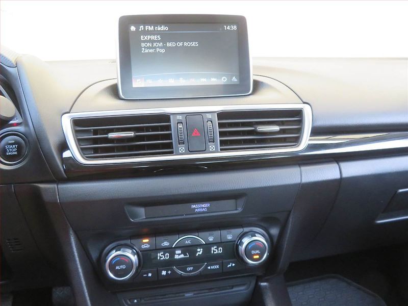 Mazda 3 (2016) 2.0 Skyactiv-G, Serv.kniha - fotka 12 z 15