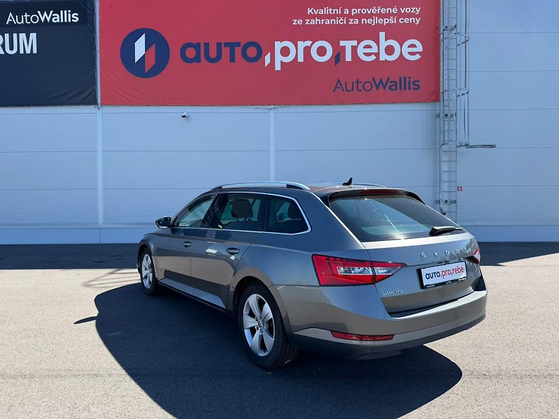 Škoda Superb 2.0TDI DSG 110kW 1.Maj DPH TZ - fotka 3 z 20