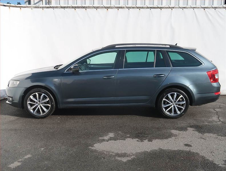 Škoda Octavia (2015) Edition 2.0 TDI 4x4, 4X4 - fotka 3 z 22