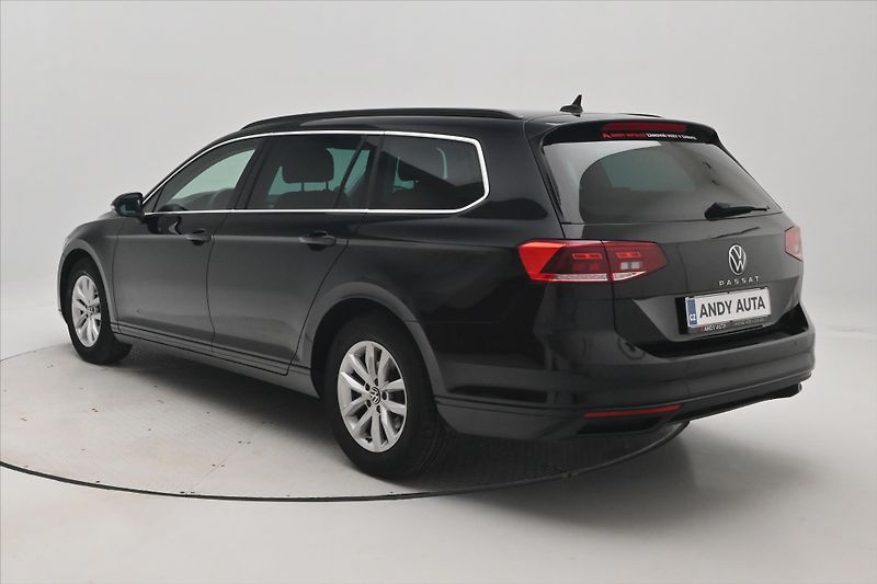 Volkswagen Passat 2,0 TDI 110KW DSG BUSINESS Zár - fotka 7 z 32