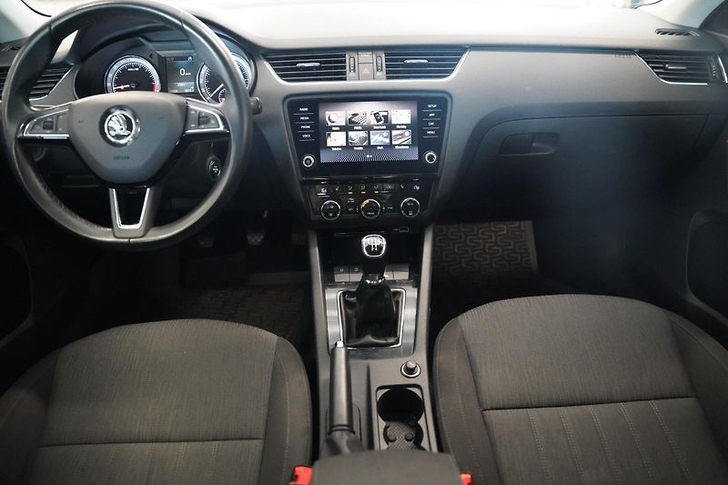 Škoda Octavia - fotka 5 z 29