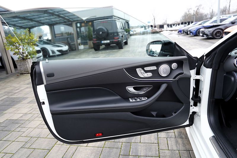 Mercedes-Benz Třídy E E 53 AMG 4Matic+/440PS - fotka 21 z 49