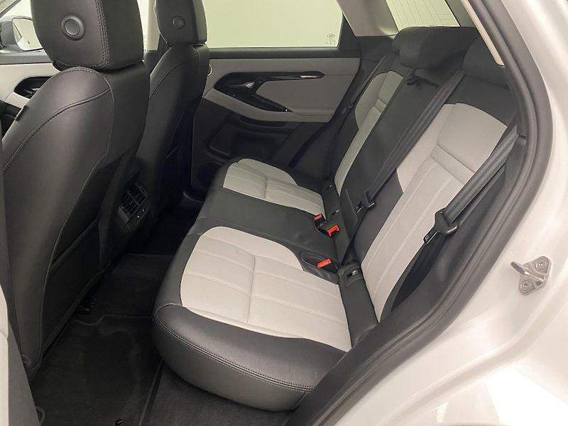 Land Rover Range Rover Evoque D200 DYNAMIC SE AWD REZERVACE - fotka 5 z 46