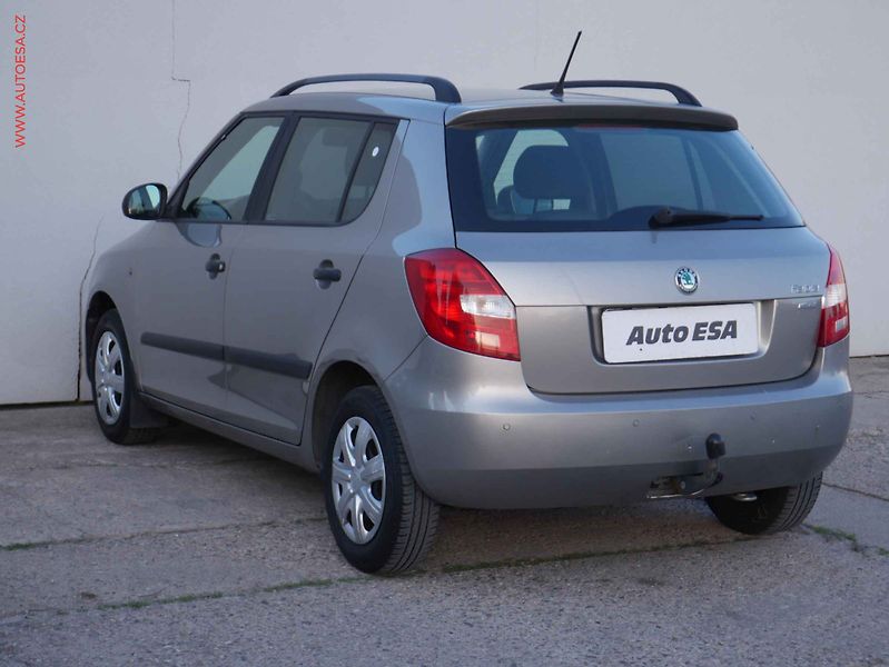 Škoda Fabia (2012) 1.2i, STK7/28 - fotka 4 z 16