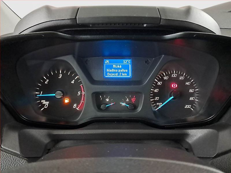 Ford Transit Custom (2017) Trend 2.0 EcoBlue, Bus, 9Míst - fotka 11 z 17