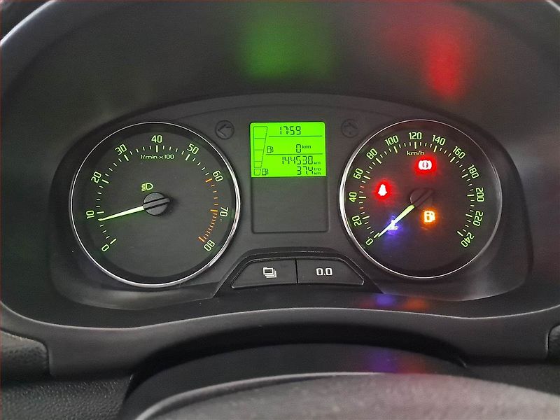 Škoda Fabia (2010) Ambition 1.2 TSI - fotka 11 z 15