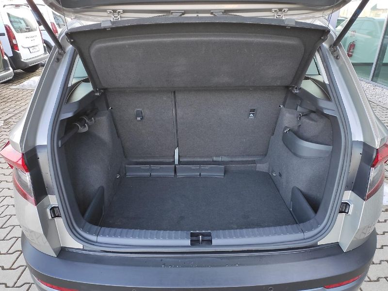 Škoda Karoq (2018) Ambition 1.0 TSI 96kW MAN6 TZ - fotka 6 z 30