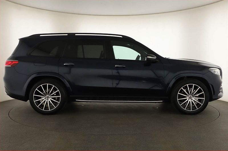 Mercedes-Benz GLS (2020) 580 4MATIC - fotka 6 z 20