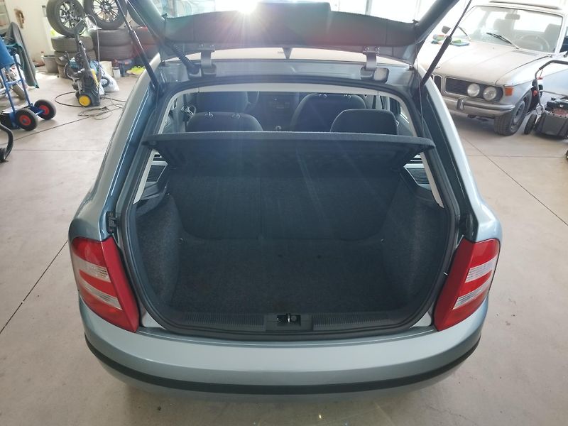 Škoda Fabia (2006) 1,4I,55KW,KLIMA,ALU,NAJ.86tkm - fotka 9 z 44