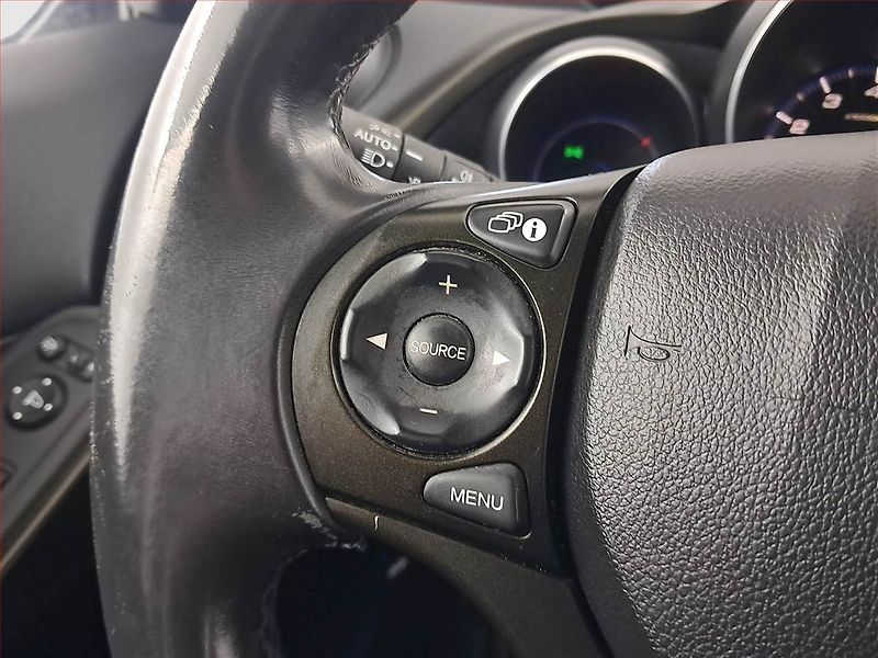 Honda Civic (2013) 1.8 i-VTEC, Tempomat - fotka 16 z 17