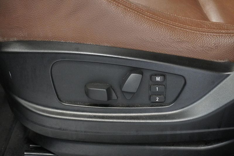 BMW X5 3.0d XDRIVE AUTOMAT - fotka 12 z 30