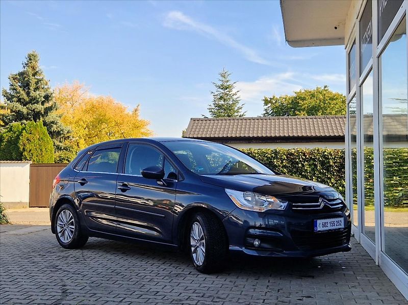 Citroën C4 1,4 i AC SENZORY+SADA ZIM.KOL - fotka 7 z 30