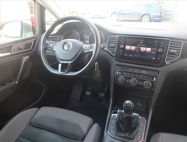 Volkswagen Golf Sportsvan (2018) 1.5 TSI, Kůže, Tempomat - fotka 7 z 14