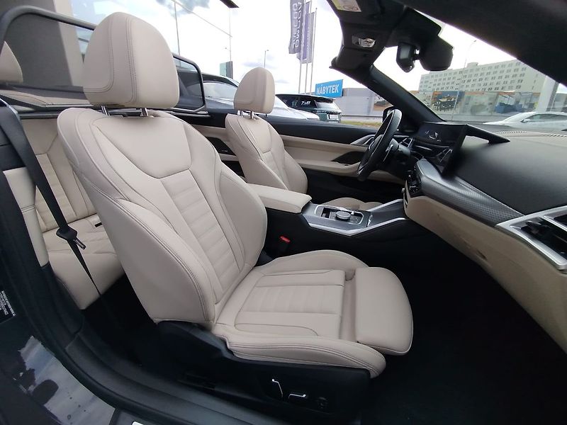 BMW Řada 4 M440i xDrive Cabrio TOP - fotka 23 z 43