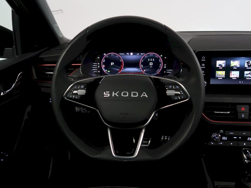 Škoda Scala (2025) MONTE CARLO 1.5TSI 110KW DSG Z - fotka 17 z 40
