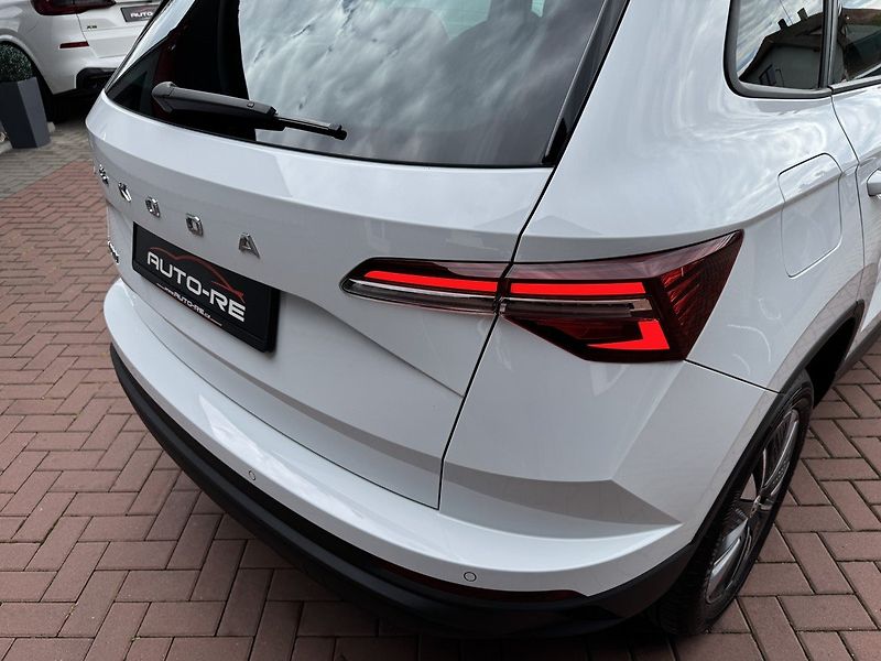 Škoda Karoq (2023) 1.5TSi LED Navi Kamera Virtual - fotka 37 z 48