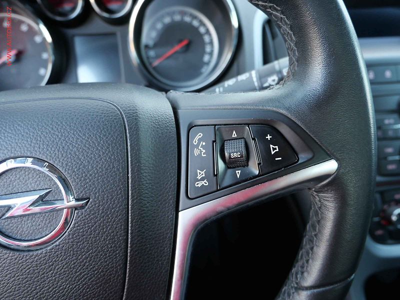 Opel Astra (2013) 1.4i, ČR, AC, temp - fotka 13 z 16