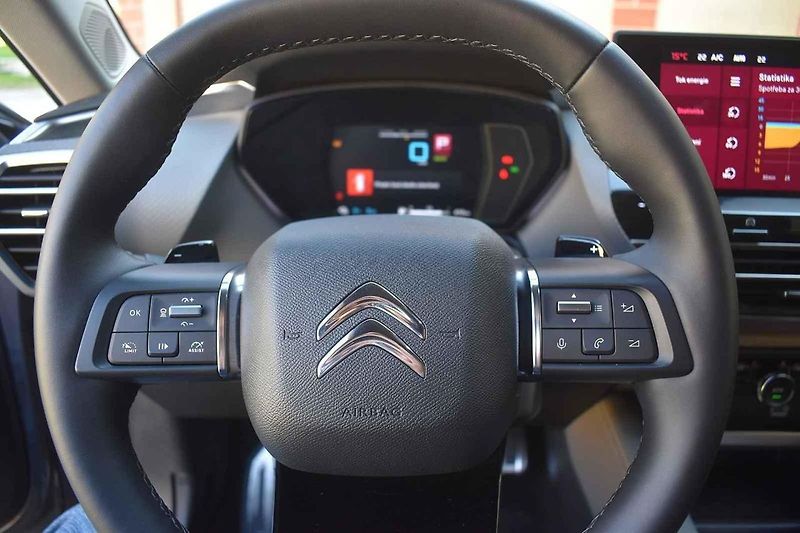 Auto je skvělé na delší rodinné výlety