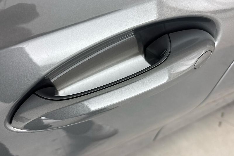 BMW Řada 3 řady 3 | 330d xDrive - fotka 22 z 27