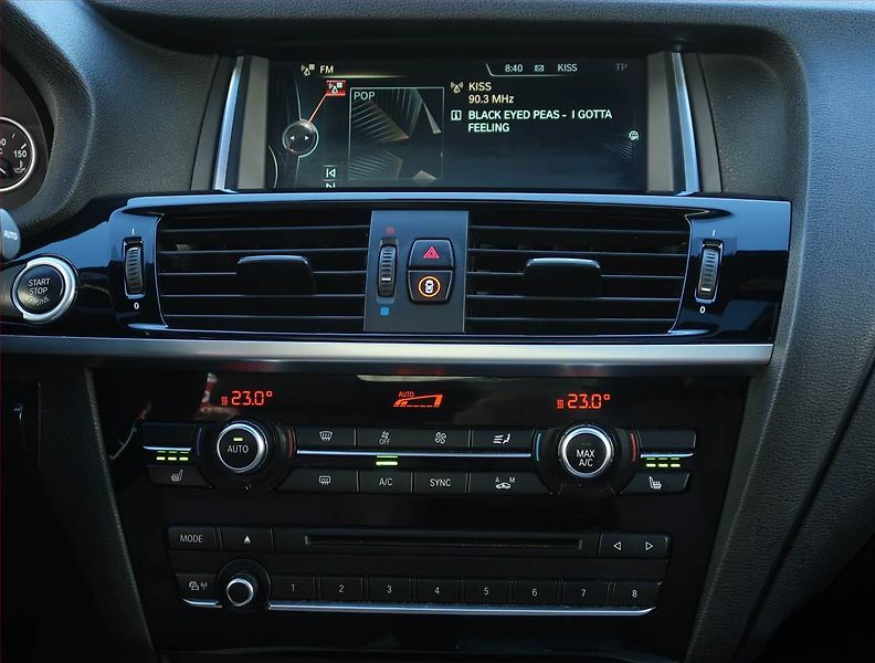 BMW X3 (2015) xDrive20d, 4X4, Automat - fotka 12 z 22