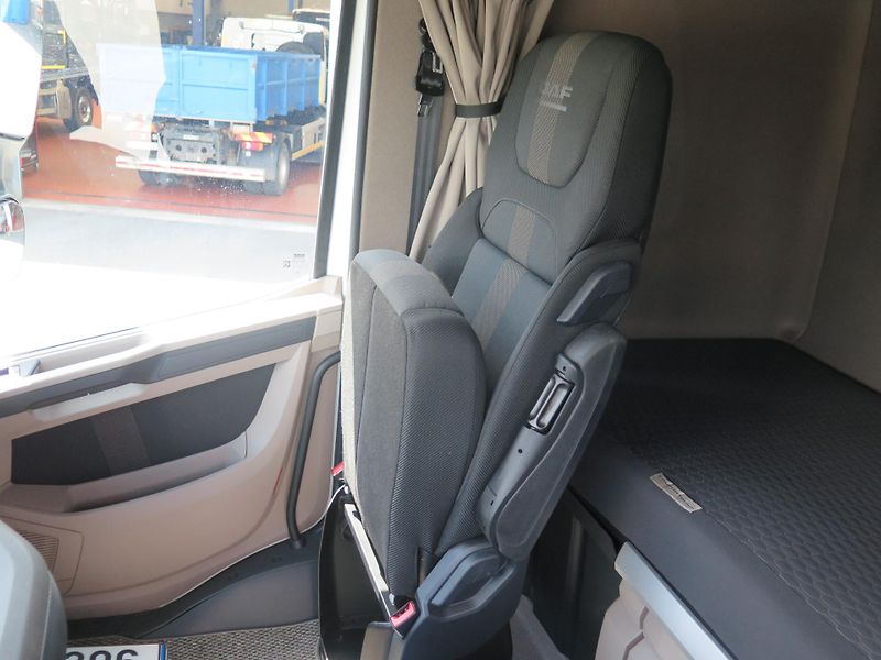 DAF XG 480 SSC LOWD - MEGA - fotka 10 z 16