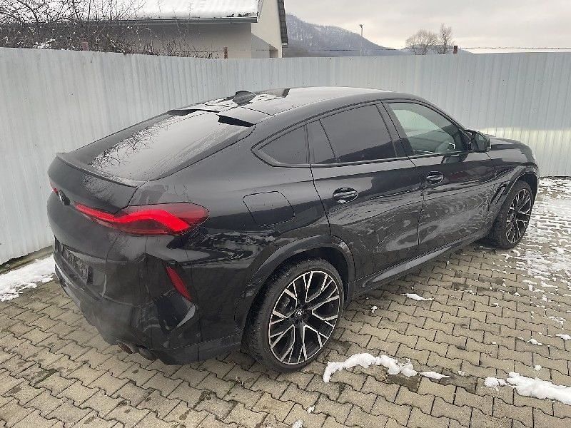 BMW X6 - fotka 14 z 16