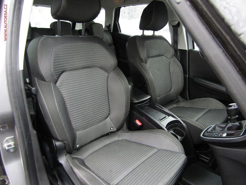 Renault Scénic (2016) 1.2 TCe, Navigace - fotka 12 z 17