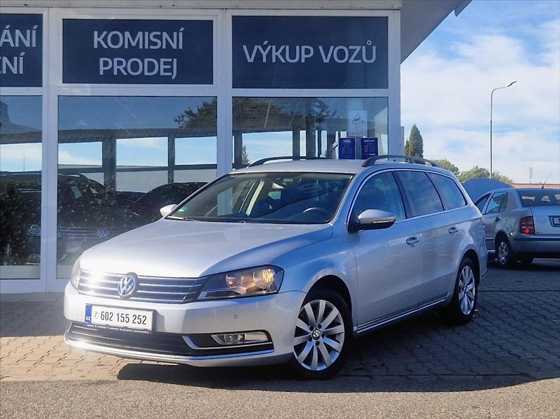 Volkswagen Passat 1,4 TSI DSG AUTOAC SENZOR TAŽN - fotka 1 z 37