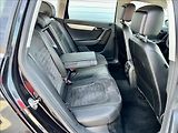 Volkswagen Passat 2,0 TDi DSG HIGHLINE / NAVI - náhled 17