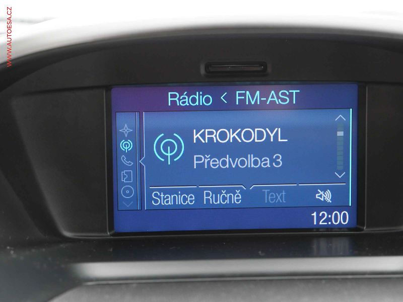Ford Kuga (2014) 2.0TDCi 4x4, 2.maj,ČR - fotka 21 z 30
