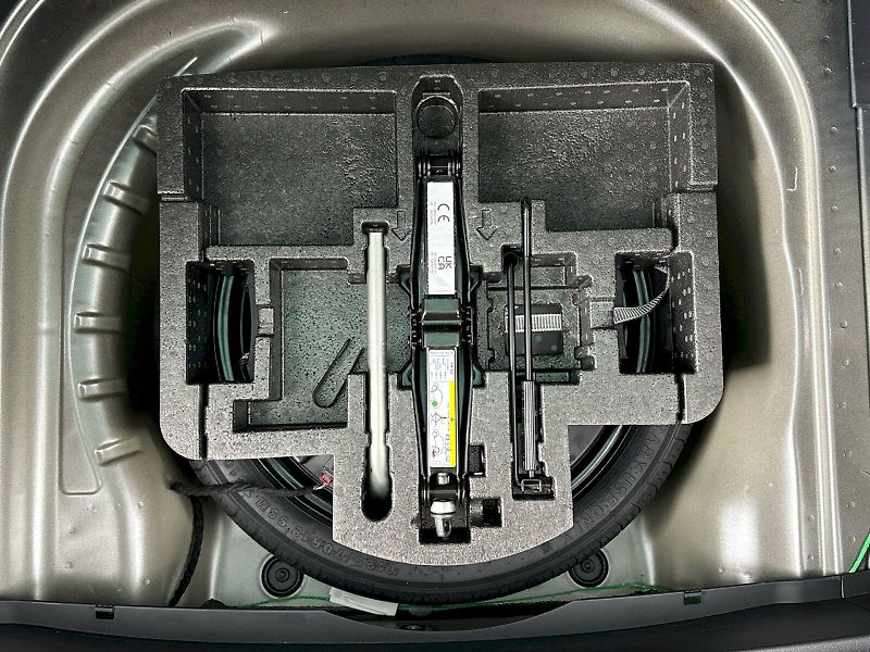 Škoda Octavia (2023) Combi DSG 2.0TSI 180kW RS Chal - fotka 33 z 34